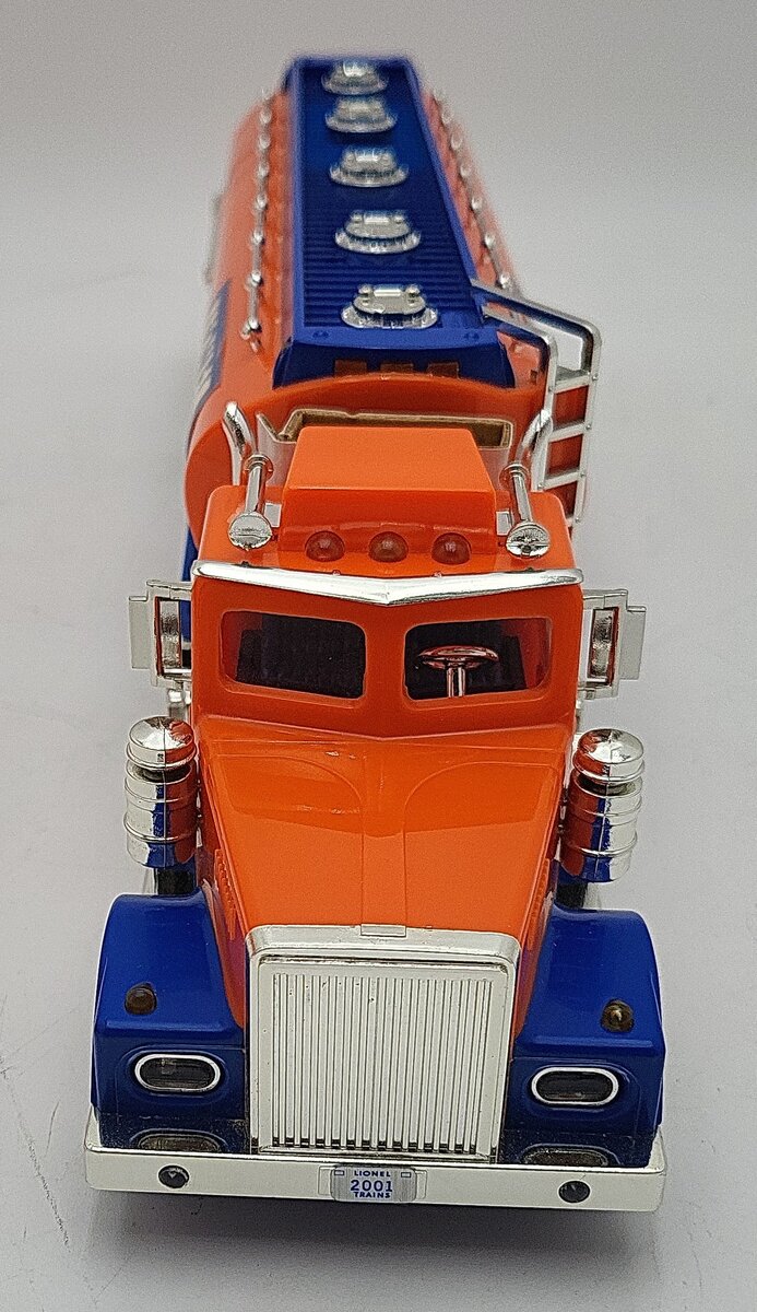 Lionel TMT-18126 1/32 Tanker Toy Truck with Operating Lights Sounds & Coinbank EX/Box