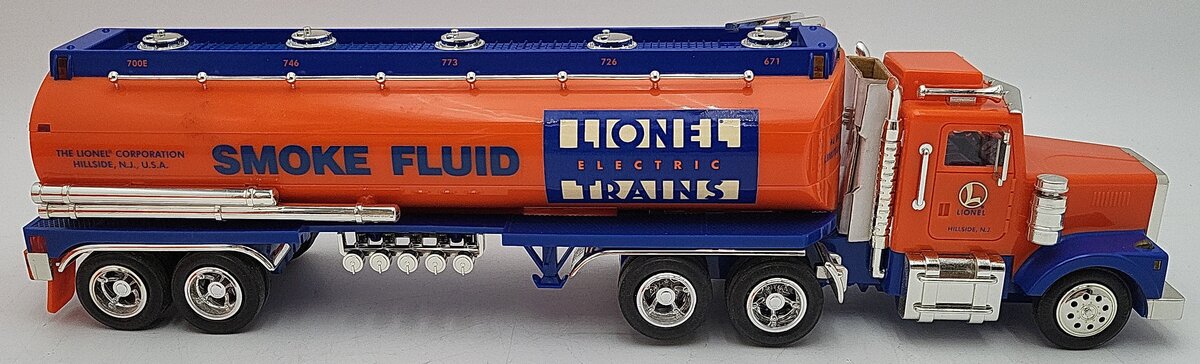 Lionel TMT-18126 1/32 Tanker Toy Truck with Operating Lights Sounds & Coinbank EX/Box