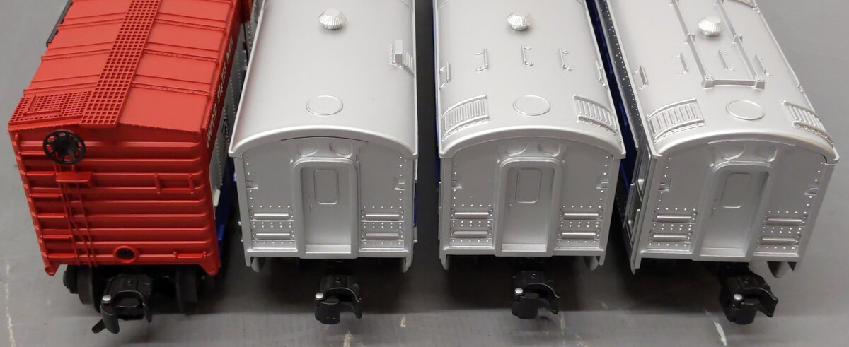 Lionel 6-27767 O Gauge Conventional Classics Santa Fe Passenger Cars (Set of 4) EX/Box