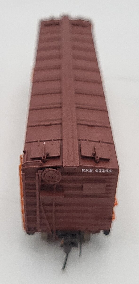 InterMountain 46703P-14 HO Scale Union Pacific Boxcar #42268 EX/Box