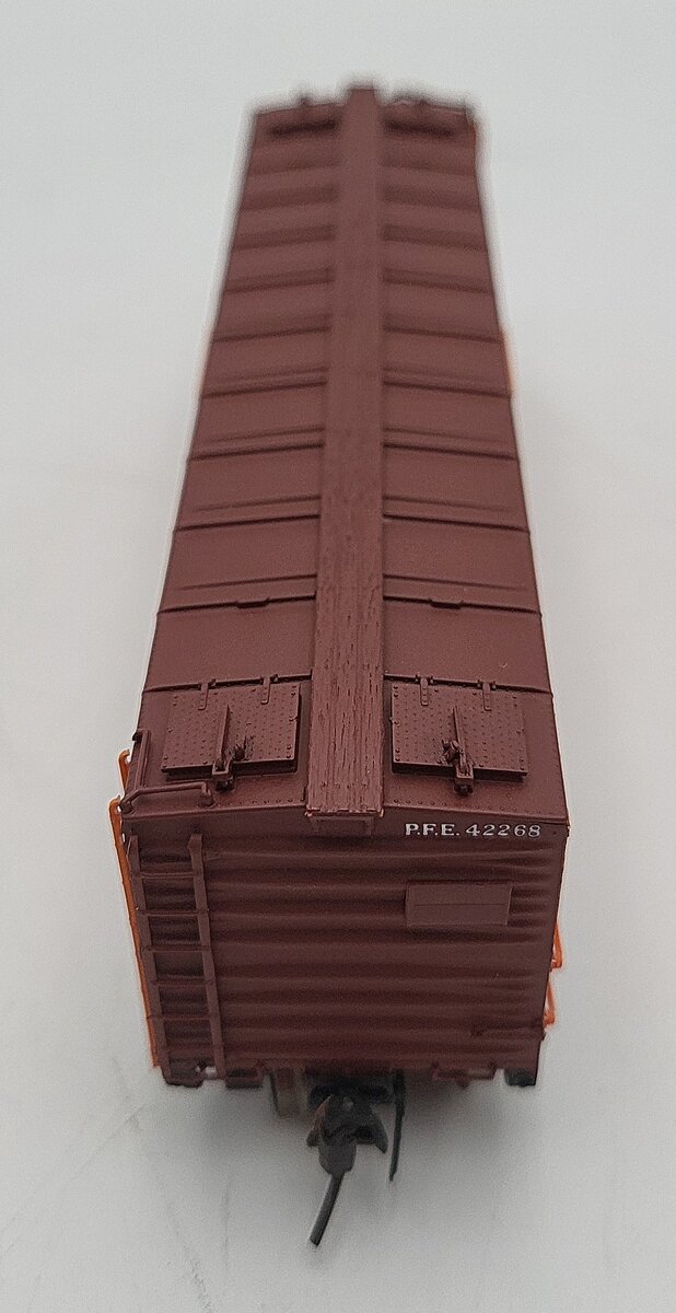 InterMountain 46703P-14 HO Scale Union Pacific Boxcar #42268 EX/Box