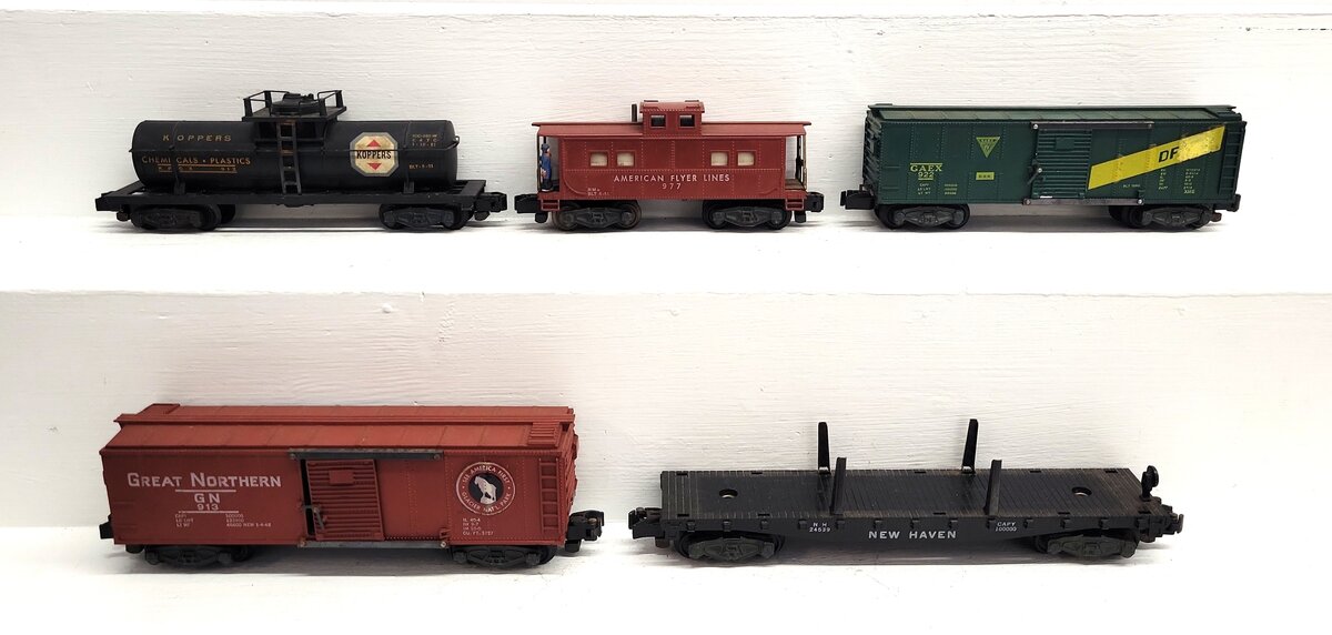 American Flyer S Gauge Assorted Freight Cars: 24539, 912, 913, 922, 977 [5] VG