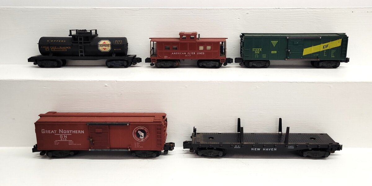 American Flyer S Gauge Assorted Freight Cars: 24539, 912, 913, 922, 977 [5] VG