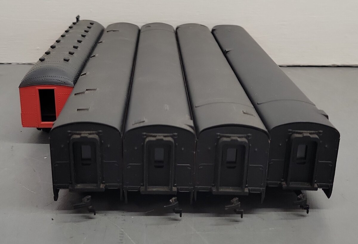 Rivarossi & Other HO Scale Southern Pacific Passenger Cars [5] EX