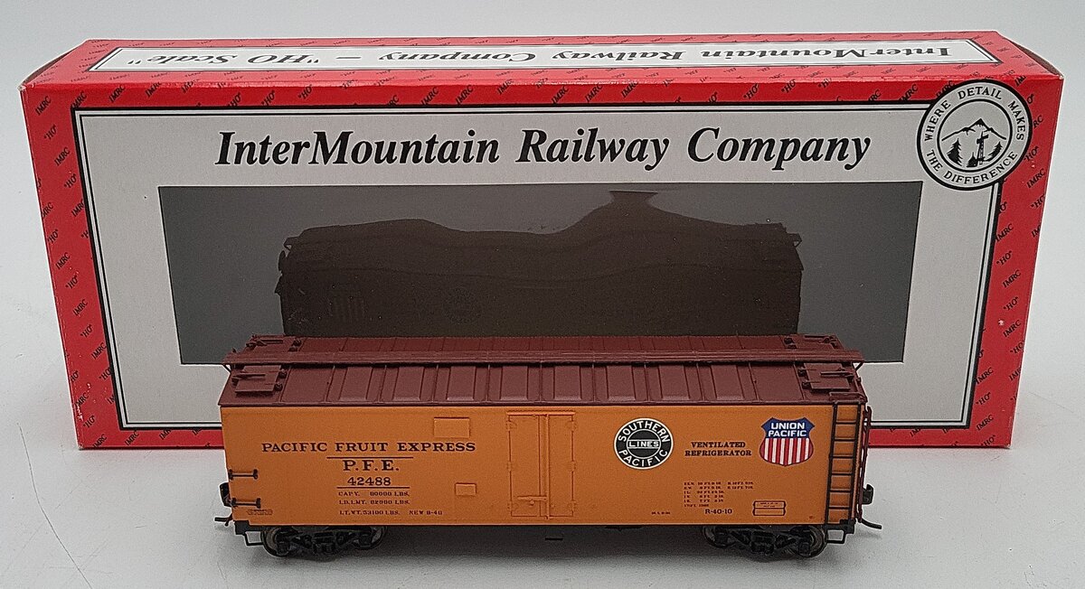 InterMountain 46702P-43 HO Pacific Fruit Express R-40-10 Reefer Car #42488 EX/Box