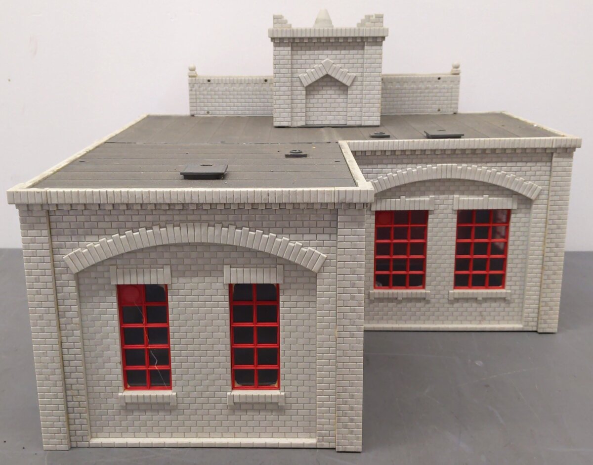 Piko 62242 G Scale Fire Departement Number 6 Station Building Kit