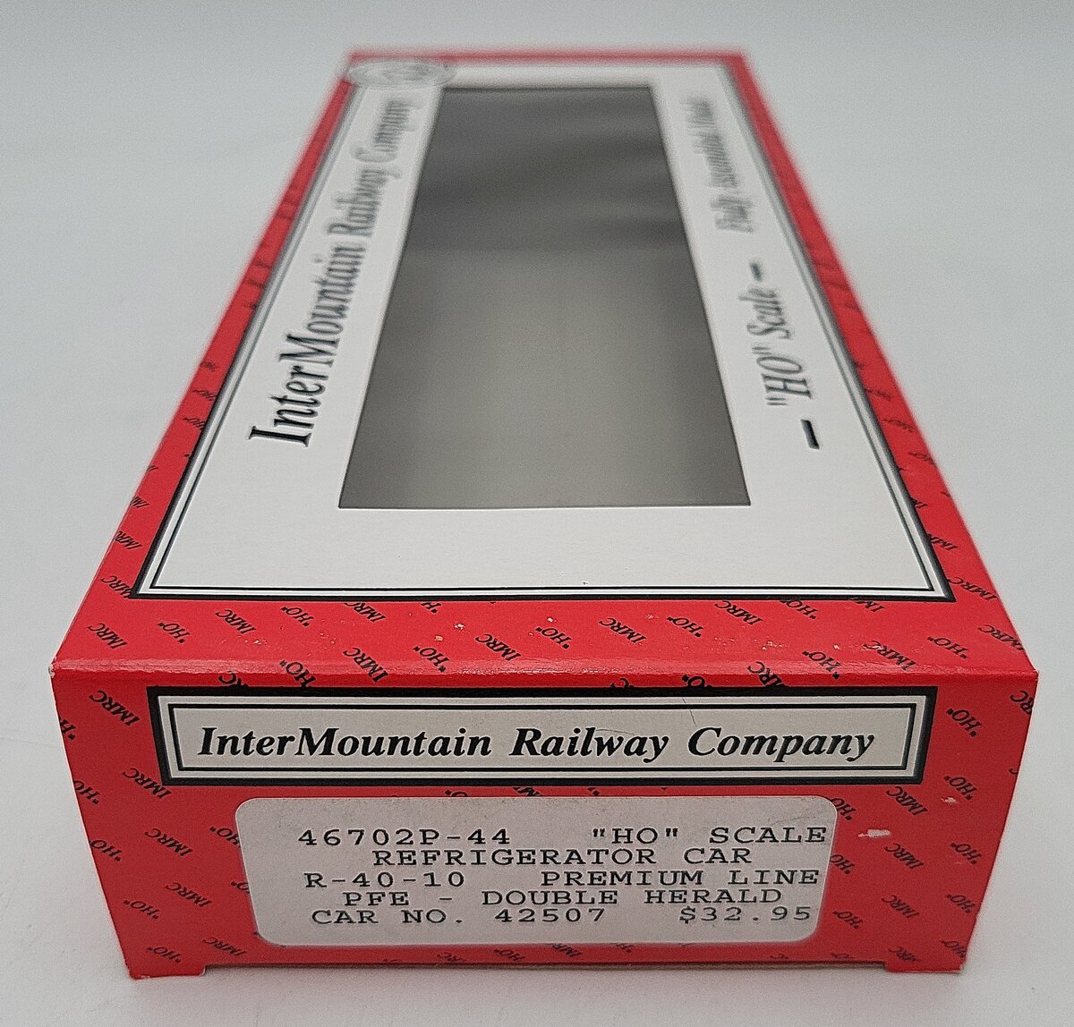 InterMountain 46702P-44 HO Scale Pacific Fruit Express R-40-10 Reefer Car #42507 EX/Box