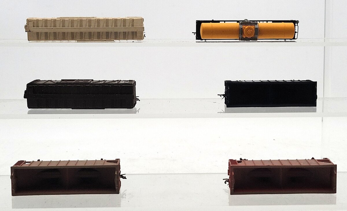 Atlas, Roco & Other N Scale Assorted Freight Cars [6] EX