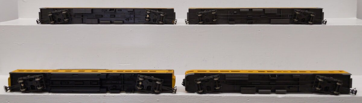 Rivarossi HO Scale Union Pacific Passenger Cars [4] EX