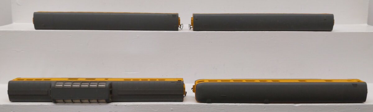 Rivarossi HO Scale Union Pacific Passenger Cars [4] EX