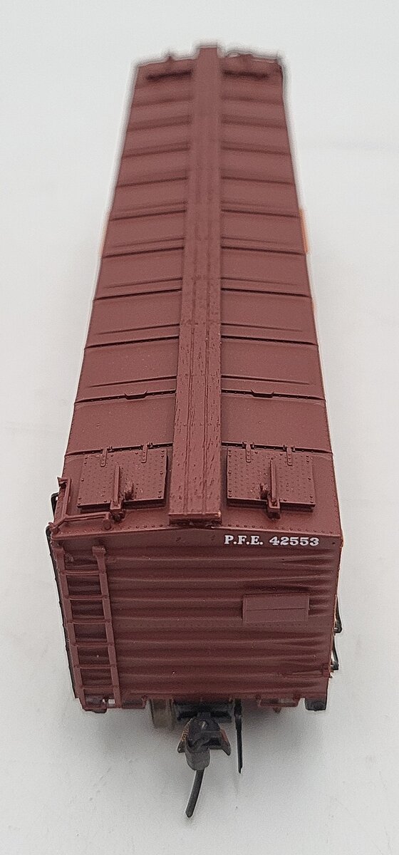 InterMountain 46702P-45 HO Scale Pacific Fruit Express R-40-10 Reefer Car #42553 EX/Box