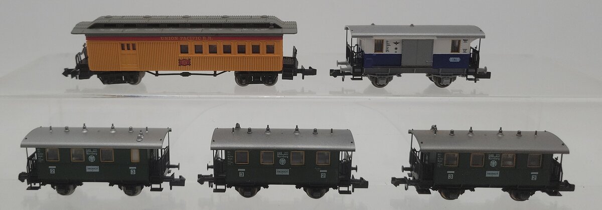 Fleischmann & Bachmann N Scale Assorted Passenger Cars [5] EX