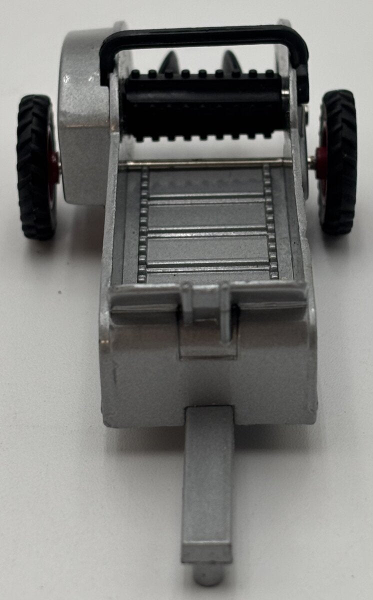 Ertl 2846 1:43 Scale Farm Classics Manure Spreader Diecast Metal LN/Box