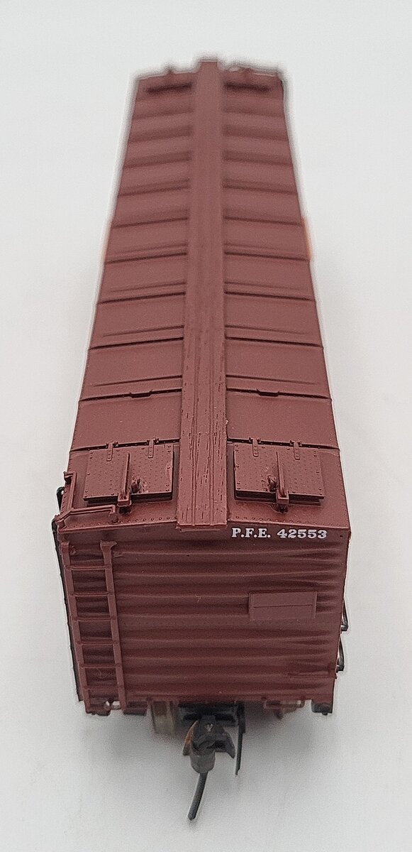 InterMountain 46702P-45 HO Scale Pacific Fruit Express R-40-10 Reefer Car #42553 EX/Box