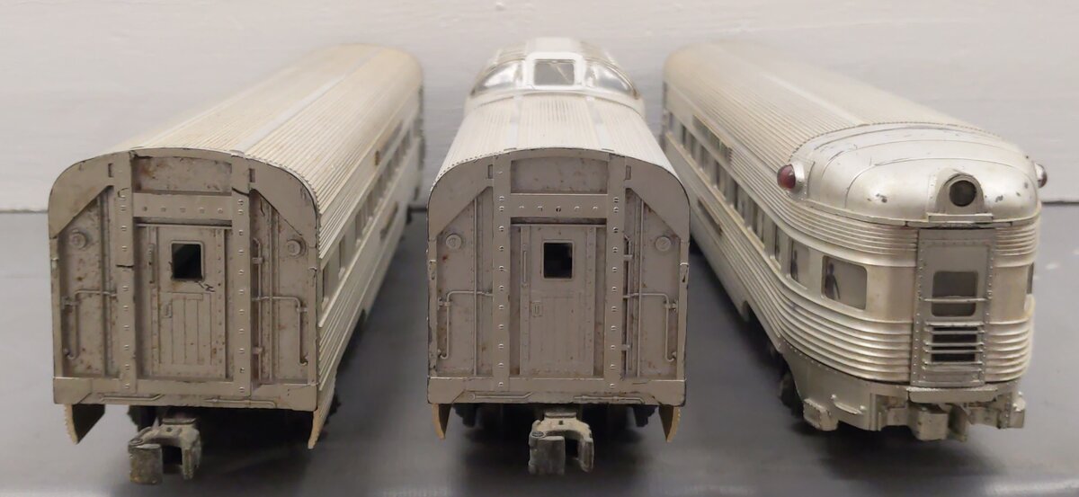 Lionel O Gauge Vintage Lionel Lines Aluminum Passenger Cars #2531,2532,2433 [3] VG