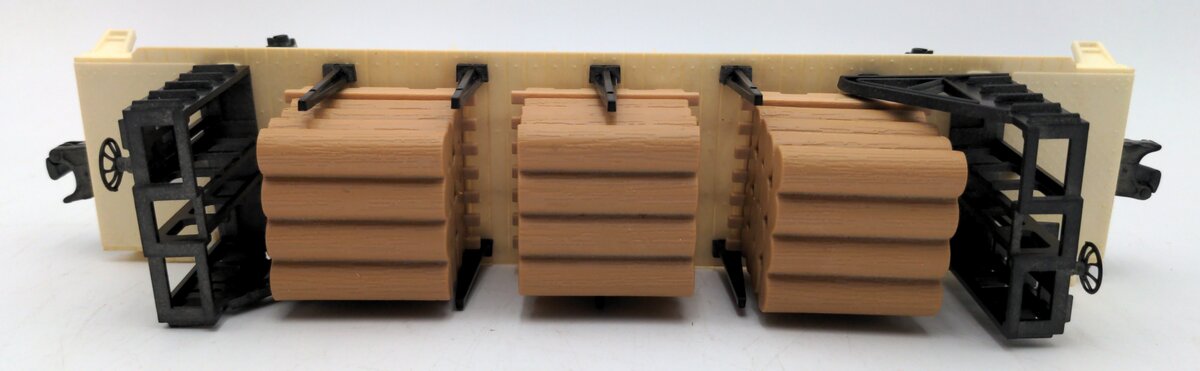Lionel 6-16379 O Gauge Northern Pacific Flatcar w/ Wood Load VG/Box