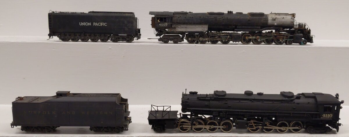 Rivarossi HO Scale Steam Locomotives & Tenders [2] EX