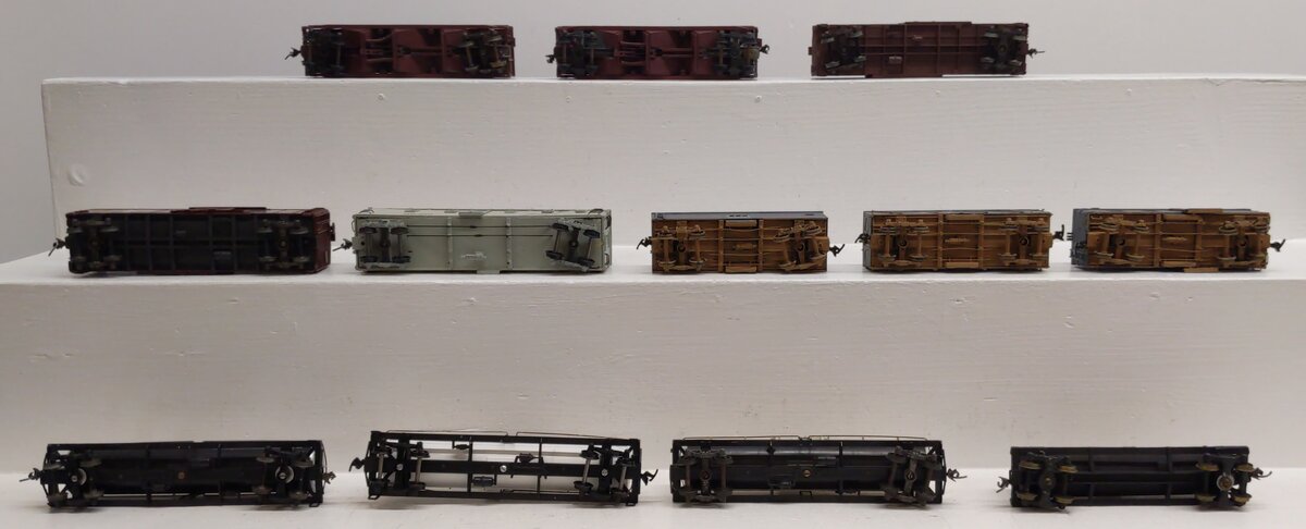 Walthers and Other HO Assorted Freight Cars [12] VG