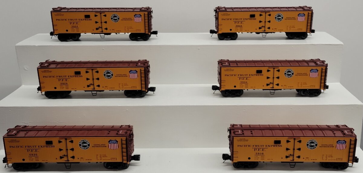 MTH 20-92109 O Pacific Fruit Express 40' Steel Sided Reefer (Set of 6) EX/Box