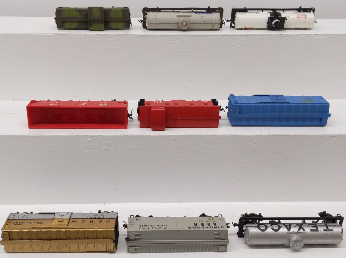AHM, Lionel, Tyco  & Others HO Scale Assorted Freight Cars [9]