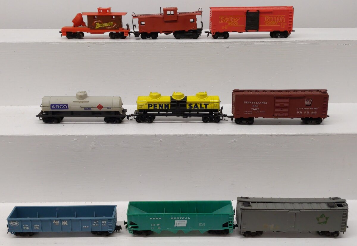 Bachmann, Lionel, Tyco & Others HO Scale Assorted Freight Cars [9]