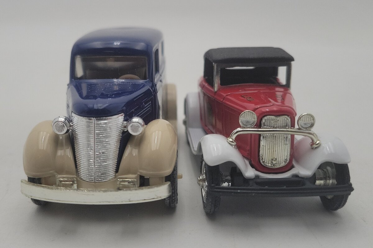 Ertl F085 1:48 Eastwood Lionel Plant Maintenance Van & Fire Dept Car (Set of 2) EX/Box
