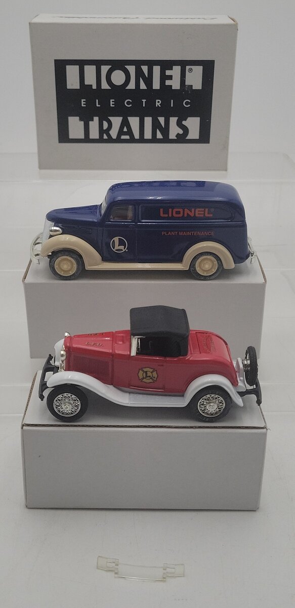 Ertl F085 1:48 Eastwood Lionel Plant Maintenance Van & Fire Dept Car (Set of 2) EX/Box
