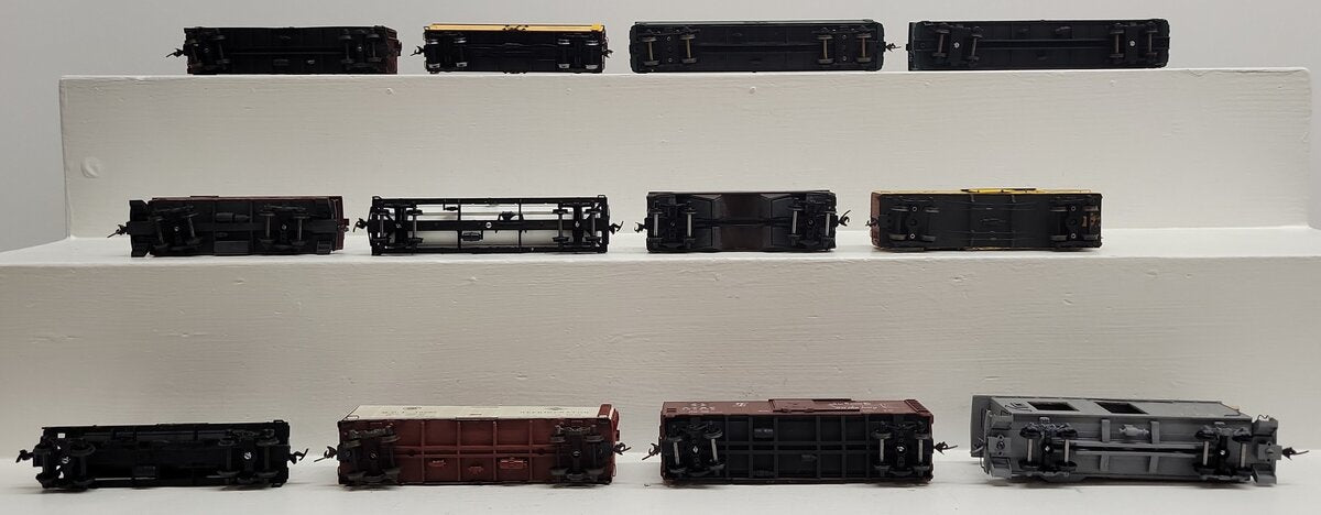 Atlas and Other HO Assorted Freight Cars [12]