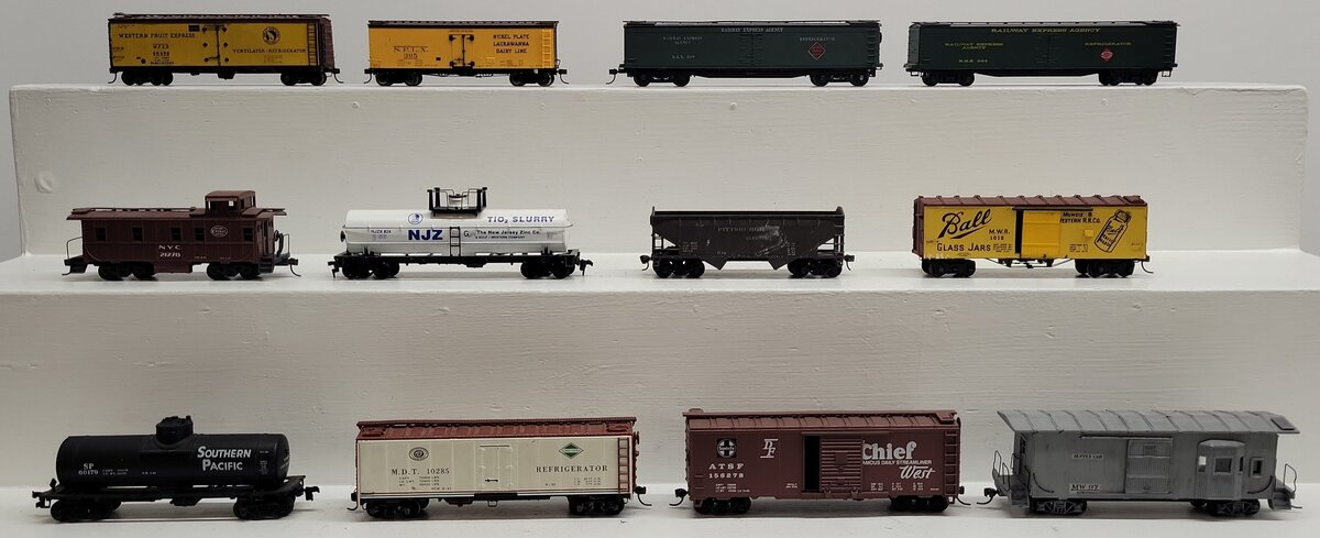Atlas and Other HO Assorted Freight Cars [12]