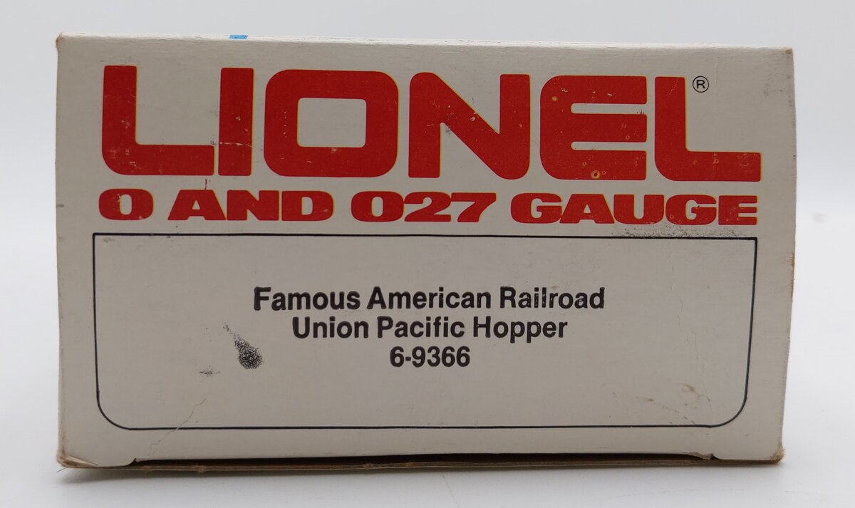 Lionel 6-9366 O Gauge Union Pacific Covered 4-Bay Hopper #9366 EX/Box