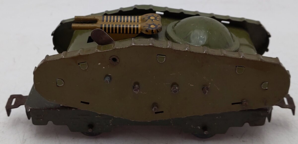 Marx 572ST O Gauge Vintage Olive Drab Wind Up Tank Car