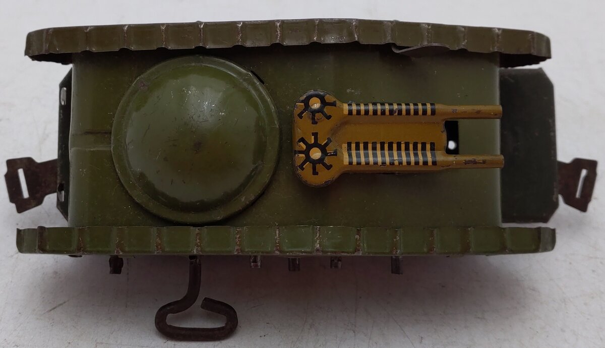 Marx 572ST O Gauge Vintage Olive Drab Wind Up Tank Car