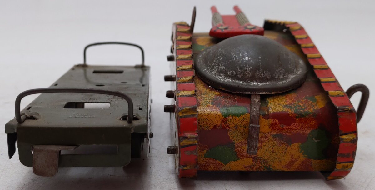 Marx 572ST O Gauge Vintage Olive Drab Wind Up Tank Car