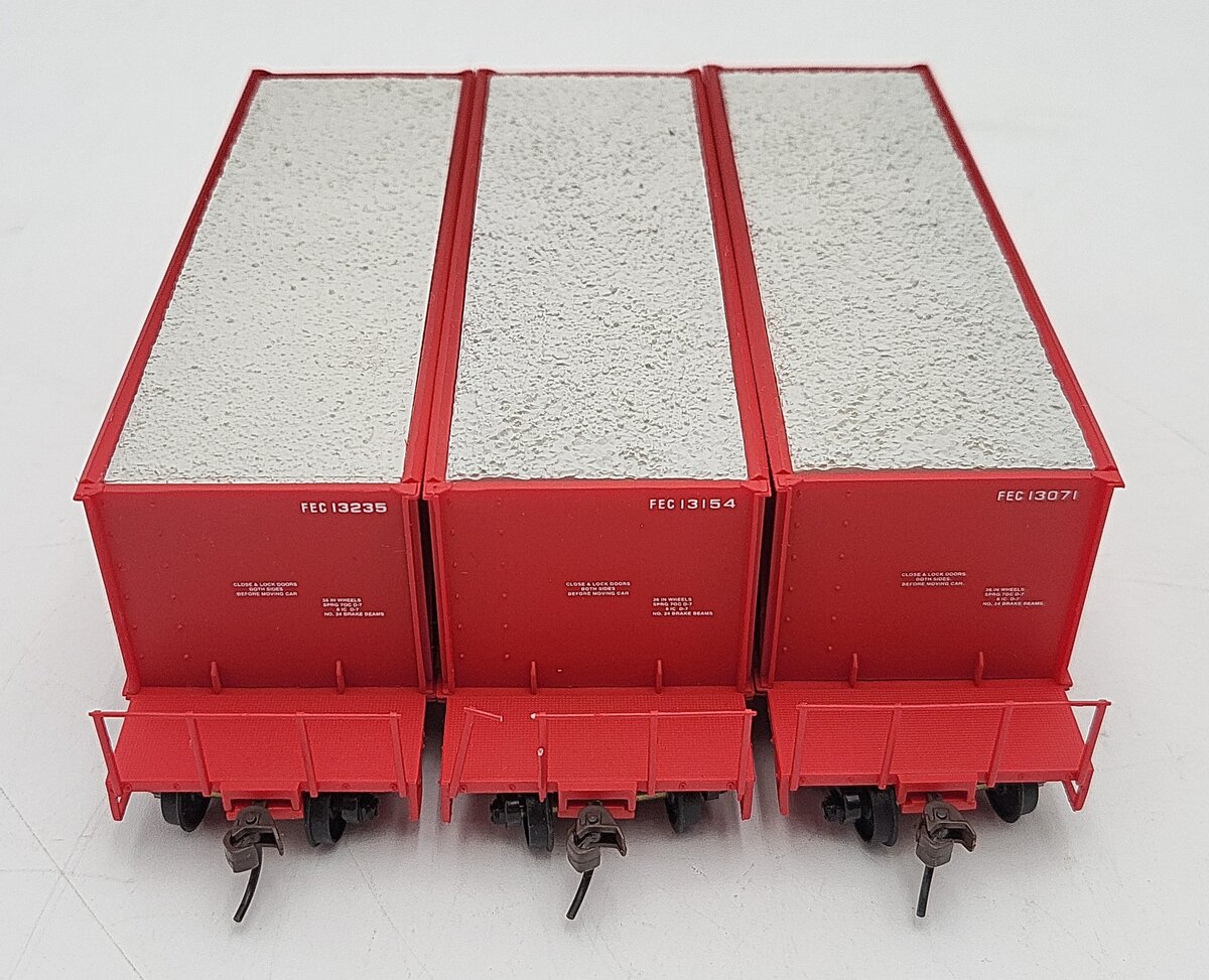 Walthers 932-370531 HO FEC 40' Ortner Aggregate Car #2 (Pack of 3) EX/Box