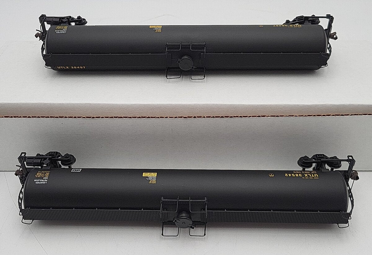 Walthers 932-27301 HO Scale Union Tank Car 33K Gal LPG Tank Car (Pack of 2) EX/Box