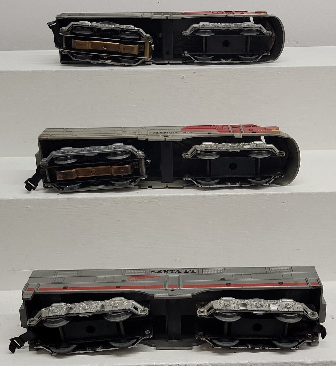 Marx 1095 Vintage O Santa Fe ABA Diesel Locomotives VG