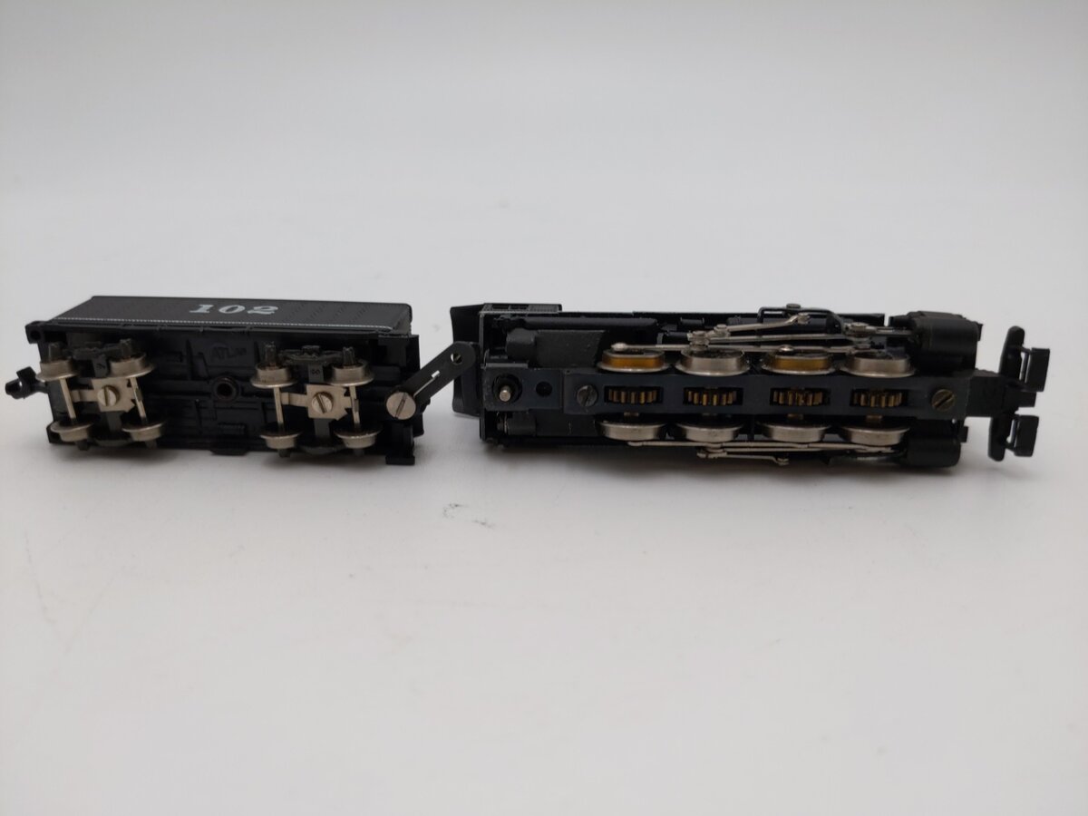 Atlas 2111 N Scale Atchison Topeka Santa Fe 0-8-0 Steam Locomotive & Tender #102 EX