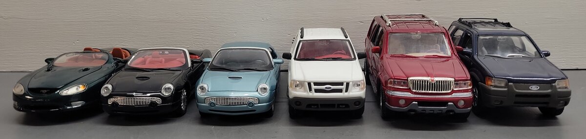 Maisto Assorted Diecast Cars [6] EX