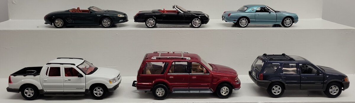 Maisto Assorted Diecast Cars [6] EX
