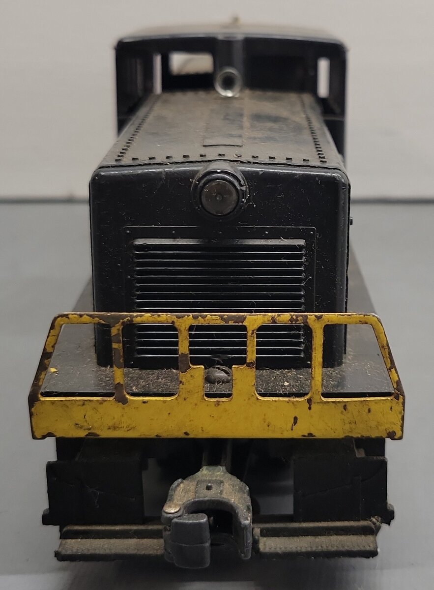 Lionel 628 VIntage O Northern Pacific 44 Ton Diesel Locomotive VG