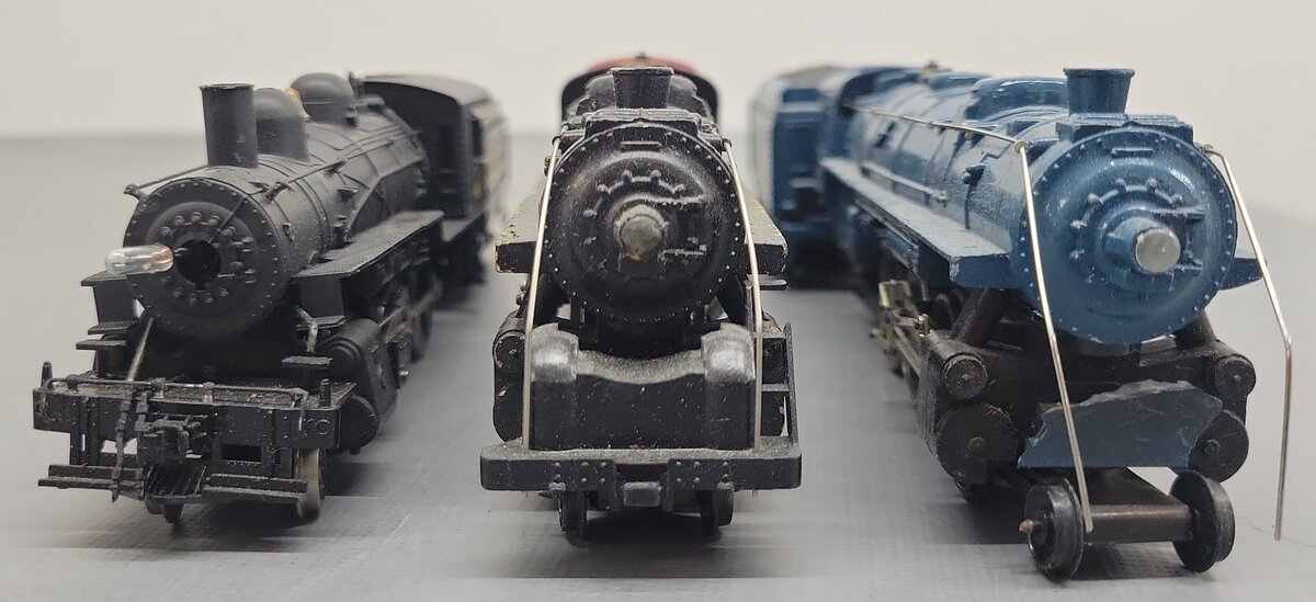 Mehano and Other HO Scale Assorted Steam Locomotives w/ Tenders [3]