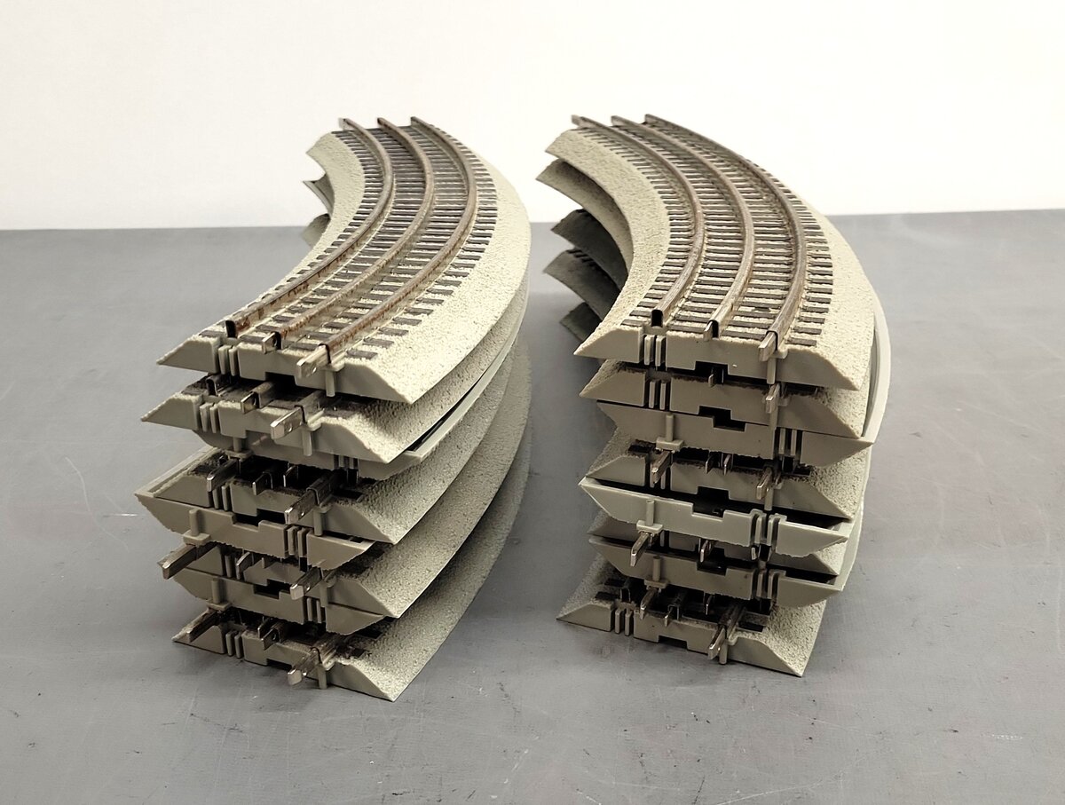 Lionel 6-12015 FasTrack O36 45-Degree Curved Track Sections (16) VG
