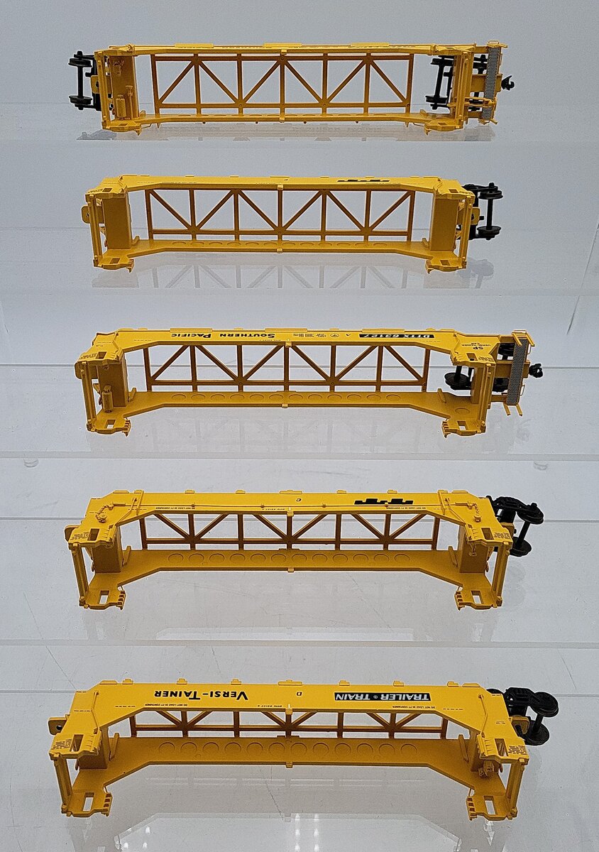 A-Line 47611-02 HO Scale Southern Pacific Twin-Stack Container 5 Car Set EX/Box
