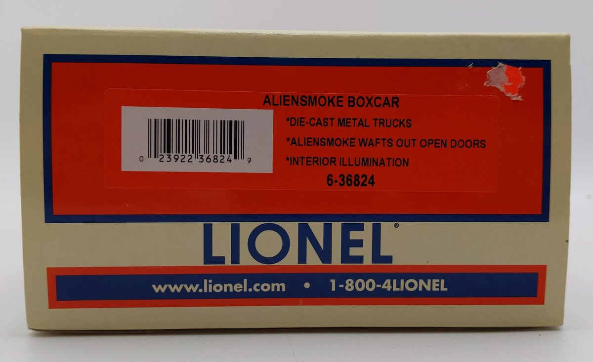 Lionel 6-36824 O Gauge Alien Smoke Operating Boxcar LN/Box