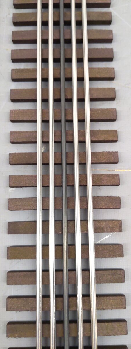 Gargraves 102-Trestle O Phantom Stainless 37" Wood Tie 5-Rail Trestle Track [4] LN