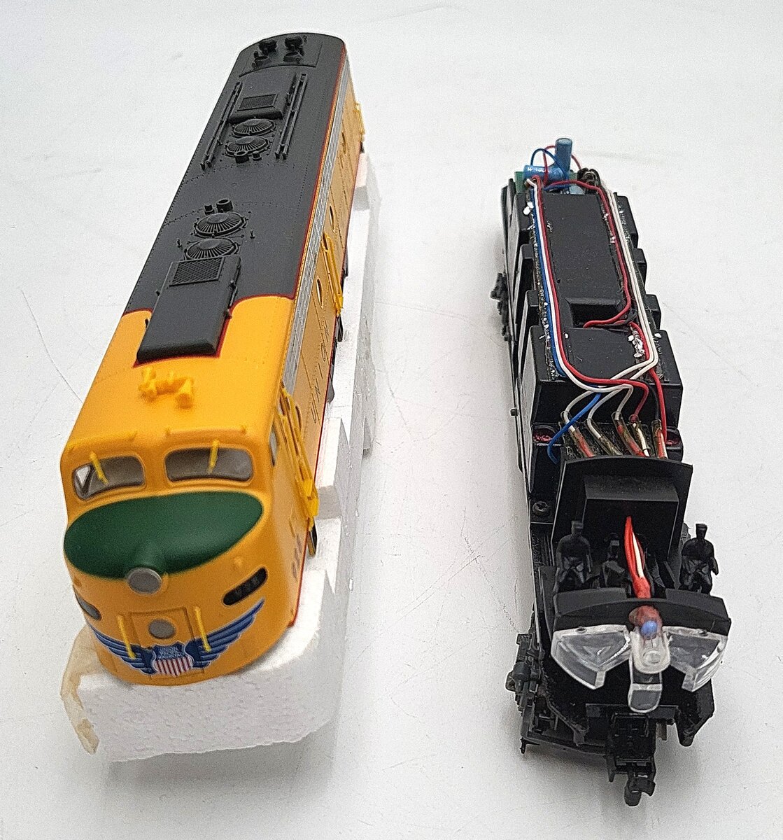 Proto 2000 8137 HO Scale Union Pacific E8/9 Diesel Locomotive No. 928 EX/Box