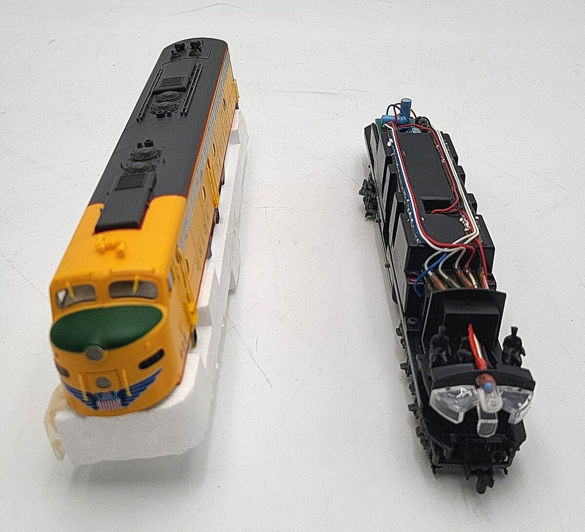 Proto 2000 8137 HO Scale Union Pacific E8/9 Diesel Locomotive No. 928 EX/Box