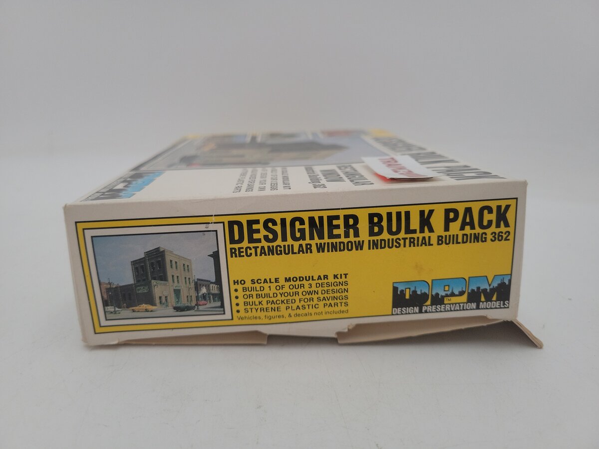 DPM 36200 HO Scale Designer Bulk Pack Rectangular Window Industrial Building Kit EX/Box