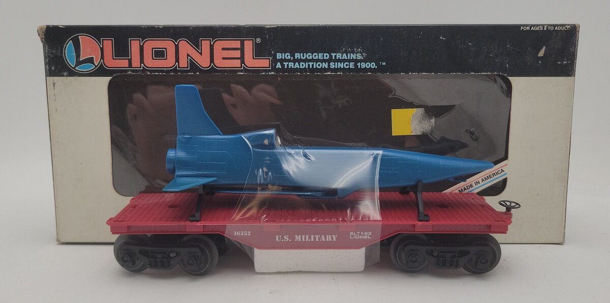 Lionel 6-16352 O Gauge US Military Flatcar w/ Cruise Missile #16352 EX/Box