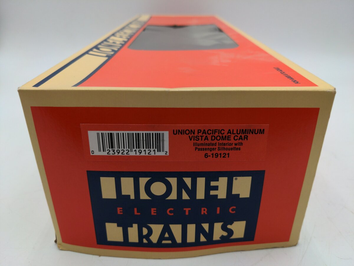Lionel 6-19121 O Gauge Union Pacific Aluminum Vista Dome Passenger Car VG/Box